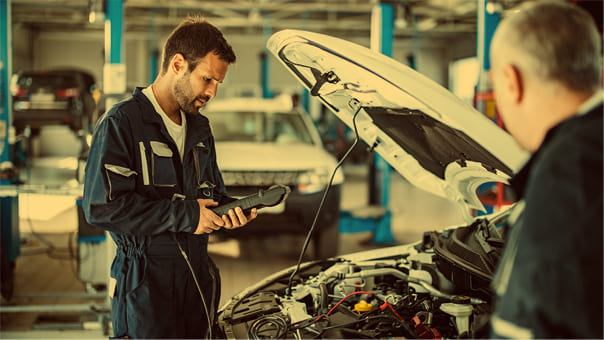 mercedes technician doing car programming